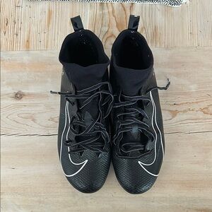 Nike black vapor football cleats